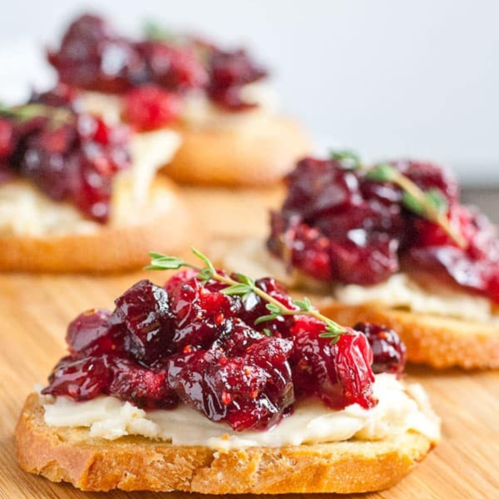 Elegant Crostini with Tangy Balsamic Cranberries and Brie